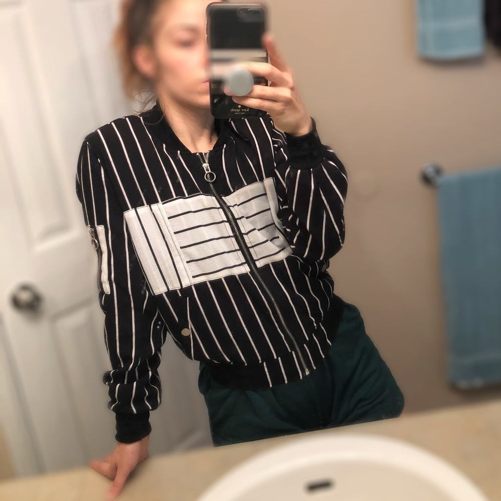 Bomber Jacket - Picture 2 of 3